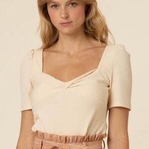 Sweetheart Tee Shirt Top // FRNCH Barbara Top in Cream